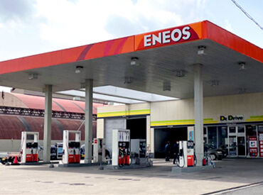 << 未経験歓迎 >>
幅広い世代の方が活躍中◎
優しいスタッフばかりなので、
困っても、頼りやすい環境です！