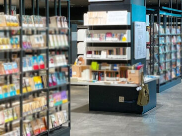 丸善 福利厚生◎
働きやすさ重視！
楽しく働けて、
お得な社割とお給料Get♪♪