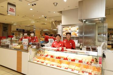 ≪友達同士での応募もOK≫
「1人じゃ不安…」
「友達と一緒なら思い出作りにもなりそう」
など、ぜひ一緒に始めてみては♪