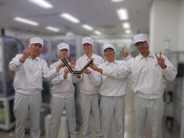 株式会社ジーシーデンタルプロダクツ 鳥居松工場 未経験やお仕事復帰の方もしっかり安定して働ける！
現在子育てが落ち着いた主婦(夫)さんなど
40〜50代メインに活躍しています♪
