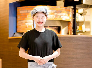 いしがまやハンバーグ LECT広島 ★NEWスタッフ大募集★
飲食未経験さんも大歓迎です◎
研修期間中にしっかりと先輩がお教えしますのでご安心ください♪