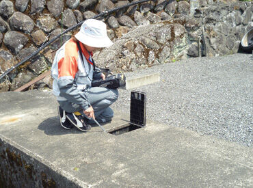 生活に不可欠な水道のお仕事で社会に貢献も◎
担当地区の訪問先やメーター場所を覚えてしまえば
難しいことはありません!