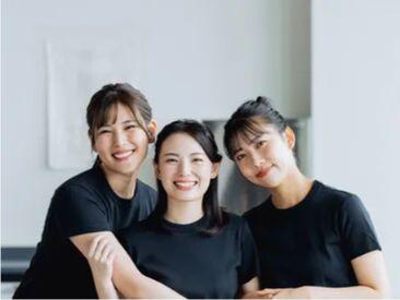 AMUSE株式会社　※勤務地：東京都港区　tyo_469 20～40代のスタッフさんが活躍中☆
年齢層も幅広いのでどの世代の方でもなじみやすい！
皆さん気さくで優しい方ばかりです♪