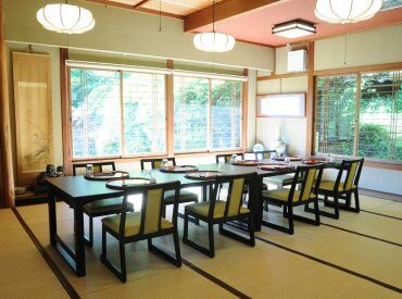 彦兵衛　太岡寺店 和気あいあいとした温かい雰囲気の職場で
スタッフ同士みんなで協力しながら
日々お客様へ「美味しい！」を提供しています◎