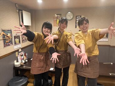 とと海月 波除店 ★駅スグだから通勤ラクラク★
あたたかみのある店内で、
アットホームな雰囲気の居酒屋です◎+