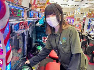 スーパーラッキー泉店 髪色・ネイル・ピアス…オシャレ自由度◎
「自分らしさは諦めたくない」あなたらしく働けますよ◎