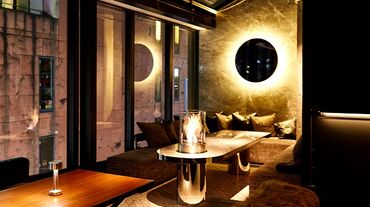 オシャレな店内や料理・美しい景色で人気のMERCER BRUNCH
その系列店で私たちと一緒に働きませんか？
