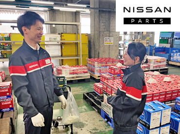 日産部品近畿販売株式会社　  舞鶴営業所 倉庫内は空調完備で年中快適＊
お水の支給もあり♪
淡々と自分の作業に没頭できます◎
車の知識などがない方も大歓迎！