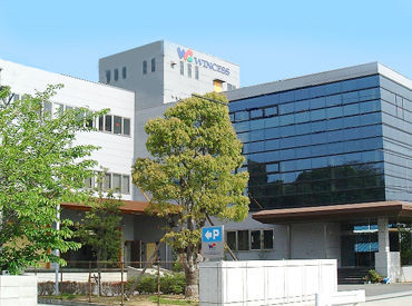 ＼東証プライム上場グループ企業／
安定した環境で、長期就業が目指せます◎
残業月平均7時間とほとんど日で定時退社が可能♪