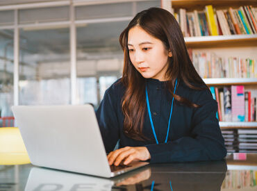 株式会社マイルストーン 春からのバイトを探している学生さん・フリーターさん歓迎♪
土日休みなのでかけもちバイトにも◎
※画像はイメージ