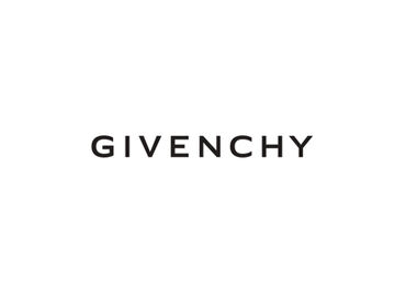 GIVENCHY 三井アウトレットパーク木更津店 世界観を大切にした丁寧な接客文化
未経験でも安心して始められるよう、
教育体制を整えています。