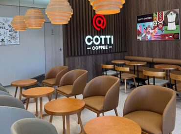 ▼飲食経験・接客・コーヒー好き大歓迎！
接客などの経験がなくてもコーヒーが好き
バリスタに憧れてる！そんな理由でも応募OK