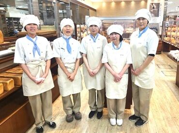 ドンク　富山大和店 人気のドンクで働こ～♪
学生/フリーター主婦(夫)さんなどなど…
皆さん大歓迎◎
まずは気軽にご応募お待ちしております◎