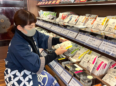 小澤清二郎商店(アリックス株式会社)  ≪新規スタッフ大募集！≫
まずは商品を覚えることから◎
※写真はイメージ