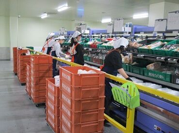 株式会社パルブレッド　製造部【001】 
パンを丸めたり、並べたりなどの黙々した作業です◎
