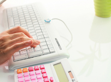 受付や一般事務の経験があれば比較的始めやすいお仕事です！
※画像はイメージ