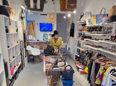 HIGHTIMES VINTAGE ハイブランドのヴィンテージを主に取り扱うセレクトショップです。
オシャレ好き集まれ！