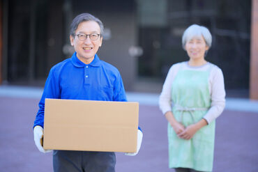 <職場の雰囲気の良さ>も当社の魅力!
特に用事がなくても事務所へ立ち寄り
みんなでお弁当を買いに行きながら談笑することも。