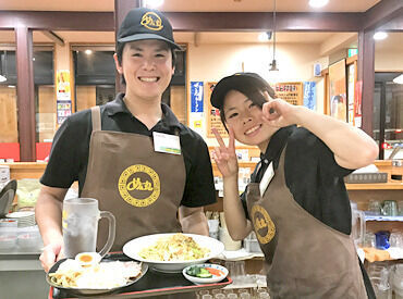 幅広い世代の方が多数活躍中♪
"飲食デビュー"も大歓迎です◎