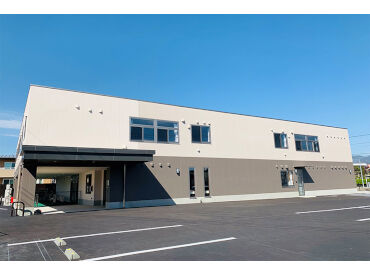 甲斐ケアセンターそよ風 ＼人柄重視の採用です！／
しっかりしたサポート体制で、安心して始められる環境♪
希望の働き方、お気軽にご相談を◎