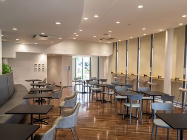 休憩室はピカピカでゆったり！
学生・フリーター・主婦(夫)さん大歓迎！
まずはお気軽にご応募ください★