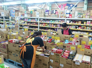 【レジ】【品出し】をお願いします！レジは自動つり銭を導入★計算する必要がないのでカンタンです！！