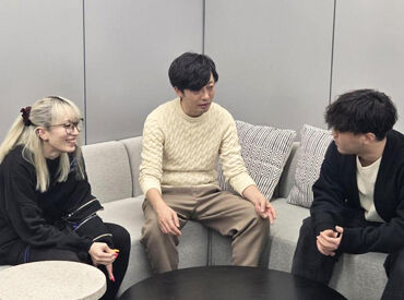 服装や髪型・髪色、ネイル・ピアスなどの外見に
一切の規定はありません(*´ω｀*)
あなたらしく働けます◎