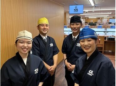 『笑顔が良くなった』と友達にほめられるスタッフ続出！働きながら、予想外の収穫があるかも♪