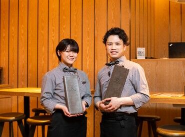  PUBLIC PULM UMEDA 大型スクリーンとモニターを備えた店内では、
試合開催日にお客様と一緒に盛り上がれることも♪