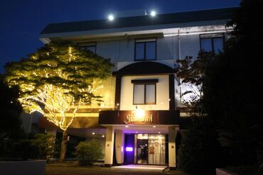 ホテル シンドバッド滝沢店 50代・60代もピカピカ活躍中！
同世代仲間ともゆるっと交流中です！
