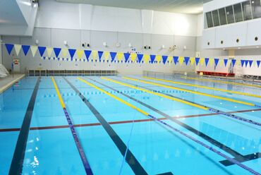 阿倍野屋内プール ★20代～60代活躍中★
お仕事のコツは研修期間にしっかりお教えします！
未経験の方も安心して働けます♪