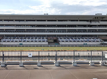 定年後のシニアさんにもオススメ◎
「自分にもできるかな…」そんな方も安心ください♪
シニアスタッフも多数活躍中です！