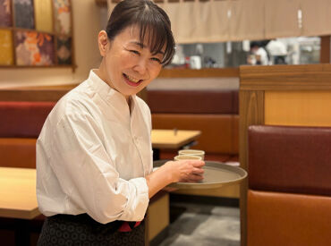 とんかつ新宿さぼてん 江南西アピタ店ＧＨ ＼9割のスタッフが未経験スタート！／
お仕事は丁寧にお教えするのでみんな安心。
出来ることを1つずつ増やしていければOK！