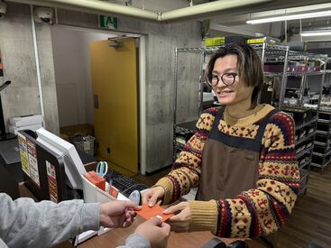 ☆★ 対戦スペースあり ★☆
対戦スペースもきれいになりました！
イベントも開催します！働きながら楽しめる♪