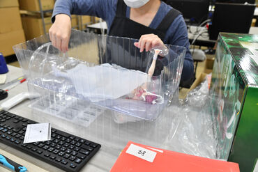 ネットオフ株式会社　ホビー総合センター 接客ナシの裏方モクモク軽作業♪
だから…服装・髪型・髪色なども全部自由!!
自分らしく働けるのもポイントです！