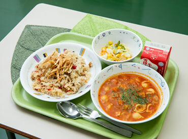 食事補助やリゾートクラブ会員など
福利厚生も充実♪
働きやすい環境を整えています！
※写真はイメージ