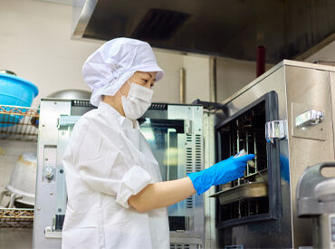 富士産業株式会社　(介護老人保健施設 桜美苑) 《医療・福祉分野に携われるお仕事》
安定してムリなく働ける◎
「おいしかった！」の言葉で毎日頑張れます♪