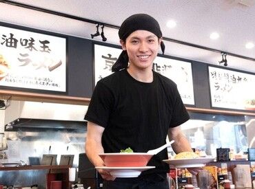 まずは店舗で接客や裏方作業◎
お店の事を知ると楽しさが増しますよ♪