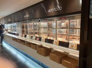 大阪教育大学生活協同組合　食堂部 接客が好きな方歓迎！
学食や飲食店での経験は問いません◎
お仕事は研修で丁寧に教えます♪