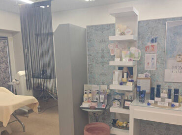 CPサロン　コーラル ≪未経験から始められます≫
無資格・経験は不要です◎
働きながら自然と美容知識が身につきます♪