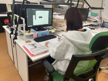 株式会社プリント工房 一人前になるまで先輩がみっちりサポート◎未経験の方でも安心！
「昔デザイン系の仕事をしてて…」そんな方も大歓迎！
