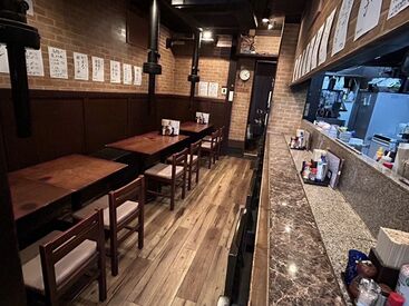 お店は駅から徒歩1分圏内♪
店長が作る美味しいまかないは
スタッフに大人気☆
お店に来るのが楽しみになること
間違いなし◎