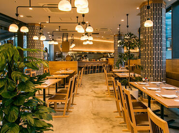 ゆったり落ち着いた店内で働けます♪
お店の雰囲気を見てみたい、まずは見学してみたいetc
そんな方もお気軽にご応募ください★