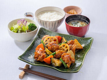 大戸屋ごはん処 イオンモール須坂店 ※10月3日(金)オープン 11月までは時給1200円以上★1日3時間でOK！
家庭との両立が出来るオープニング求人！