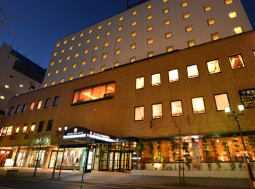 いわき駅徒歩2分の通勤に便利な立地♪
ムリなく働いていただける環境が整っています◎