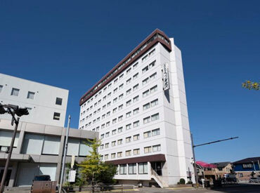 ホテルエコノ東金沢 ホテル業界未経験の方が多数活躍中！
先輩スタッフによる丁寧なサポートに加え、研修制度も充実◎