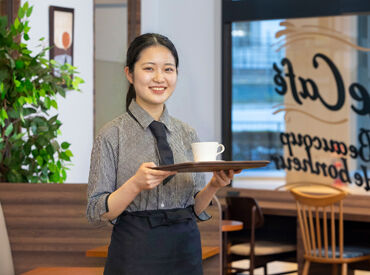 カフェ・ド・クリエ ホピタル 豊橋市民病院店 調理が未経験でも問題なし！
簡単な盛り付けやドリンク作りなど♪
バイトデビューさんも大歓迎★