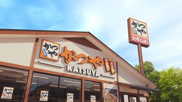 \幅広い年代が活躍できる環境!/
学生~シニア世代まで年齢問わず働ける環境◎
分からないことも聞きやすい♪