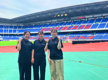 ＼幅広い世代が活躍中です！／
かけもちのフリーターさんも大歓迎◎
未経験スタートもしっかりサポートします！