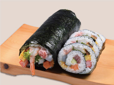 未経験の方・バイトデビューの方も大歓迎★
先輩スタッフが丁寧にお仕事をお教えします！
まずはできること・簡単なことから♪